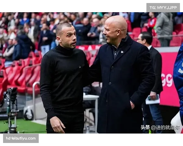 阿贾克斯解雇主帅海廷加 欧冠四连败与联赛落后成导火索